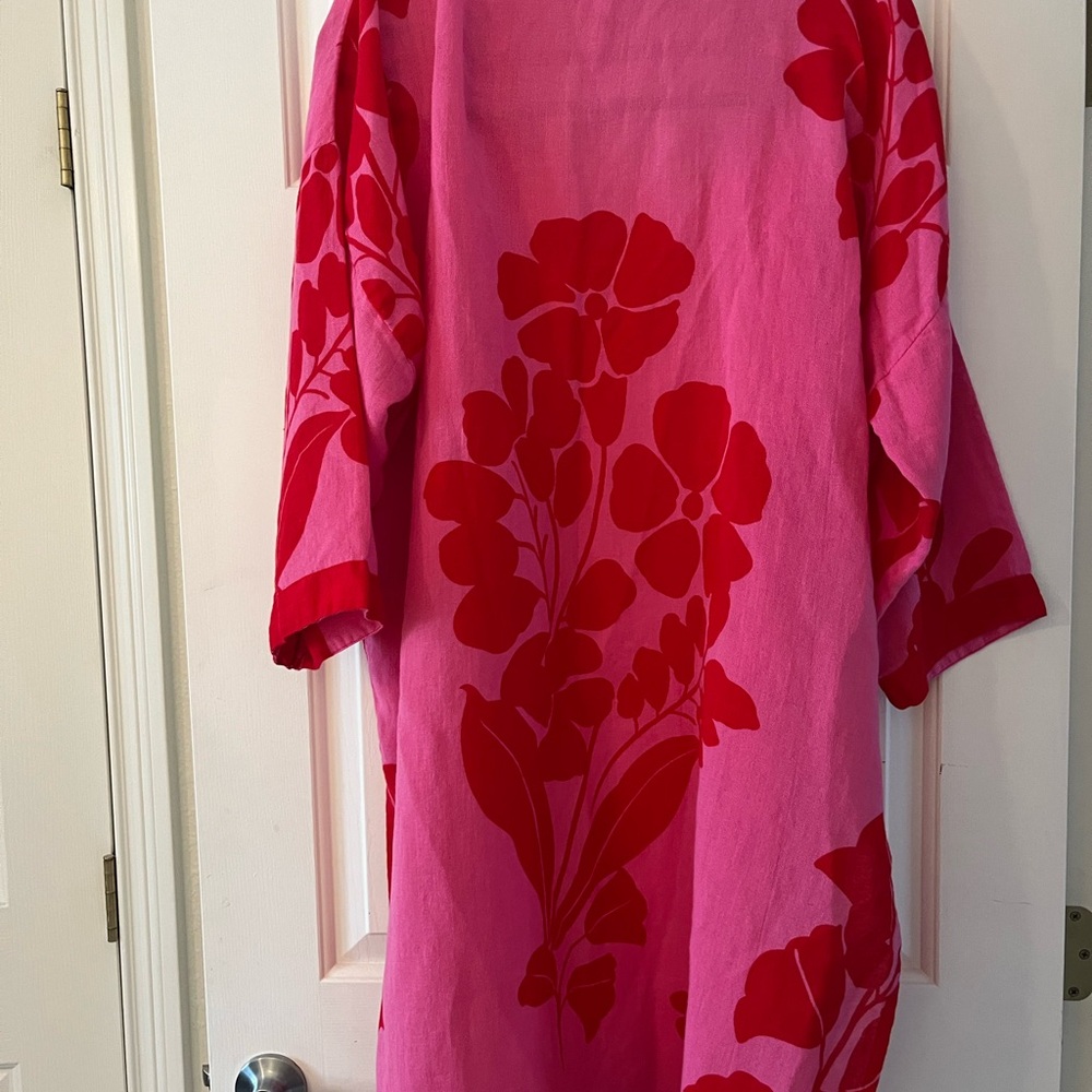 Ann Taylor Pink and red print linen kimono size M/L - Picture 2 of 3
